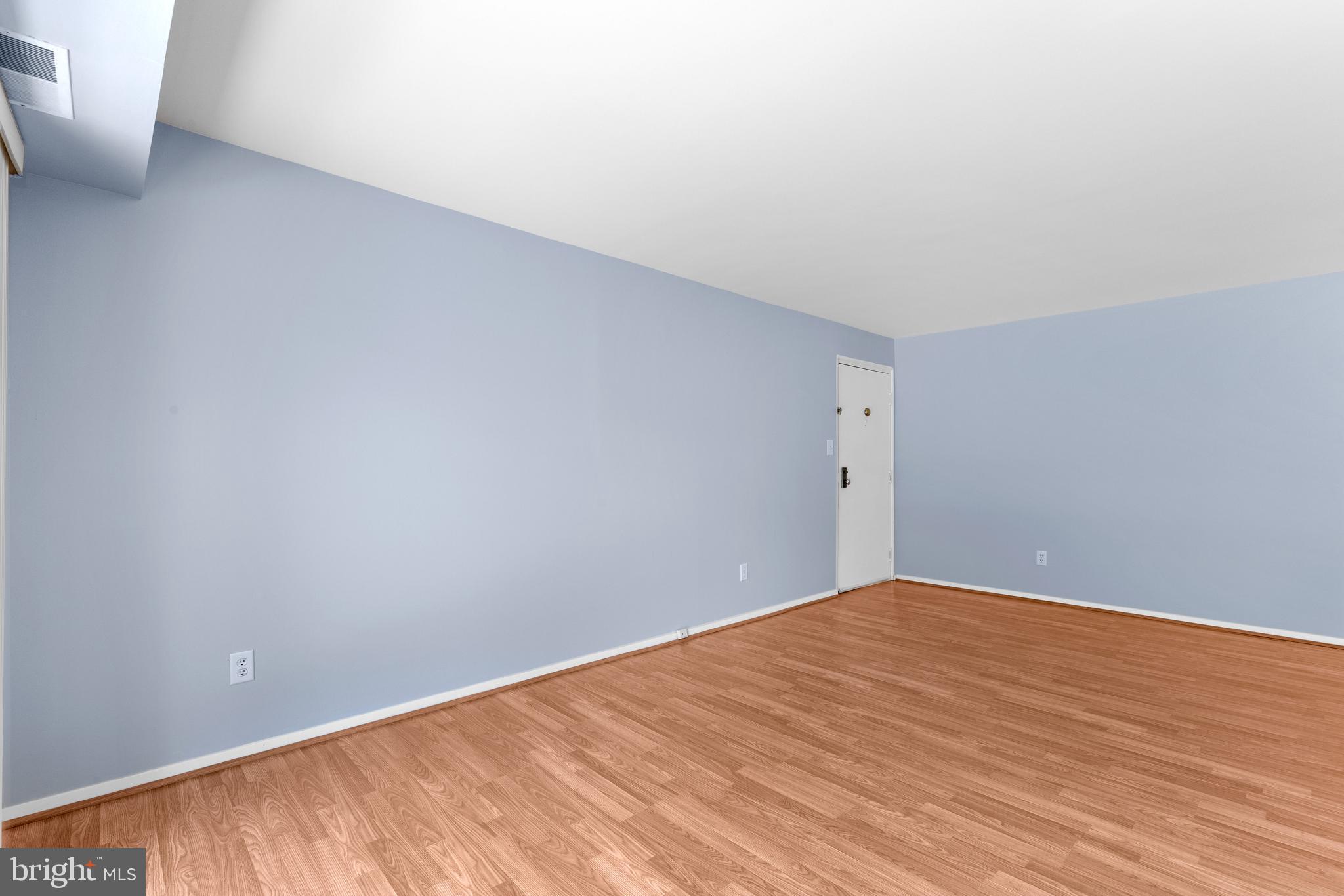 1 Summit Hill Court, Unit T2 Baltimore, MD 21228 - Photo 6 of 24
