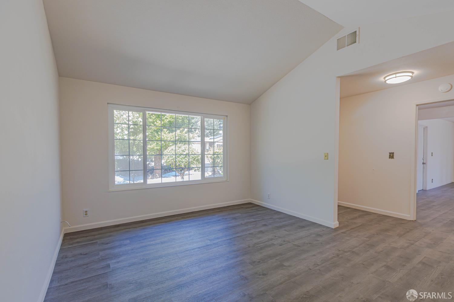 915 Seascape Circle Rodeo, CA 94572 - Photo 9 of 51 Gallery Image 9