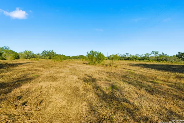 $150,000 | 0 Speed Avenue, Moore, TX 78057