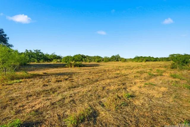 $150,000 | 0 Speed Avenue, Moore, TX 78057