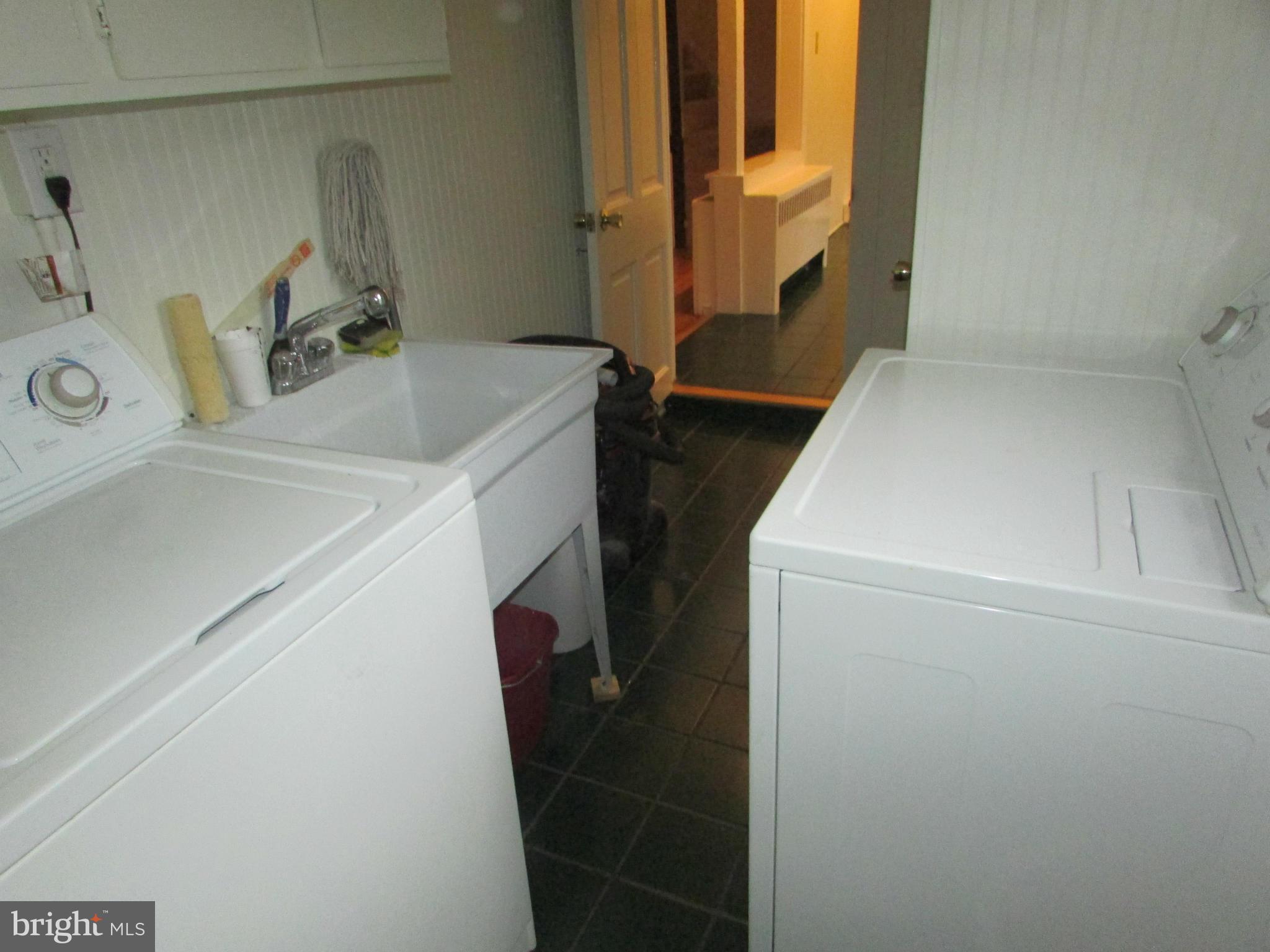 2506 Albert Rill Road Westminster, MD 21157 - Photo 24 of 29 Laundry room on main