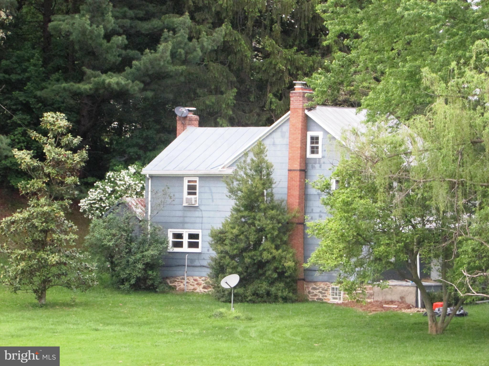 2506 Albert Rill Road Westminster, MD 21157 - Photo 5 of 29 Side of house