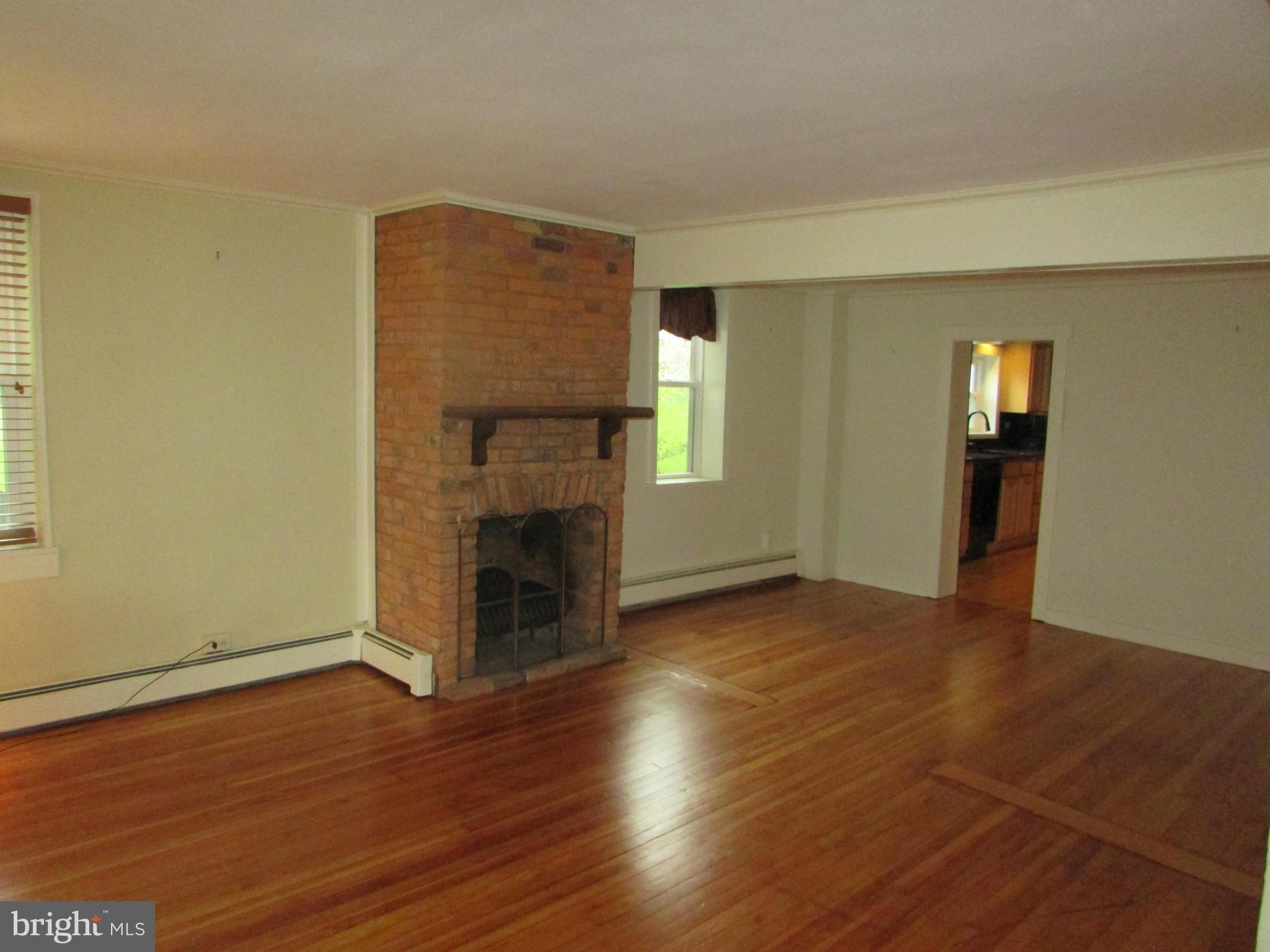 2506 Albert Rill Road Westminster, MD 21157 - Photo 8 of 29 Living room - Dining room combo
