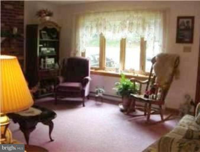 5655 Stone Road Frederick, MD 21703 - Photo 13 of 19 Living Room