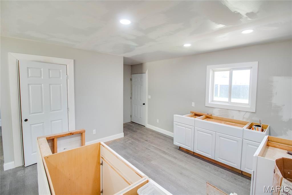 390 Dorsey Road Gillespie, IL 62033 - Photo 9 of 26 Gallery Image 9