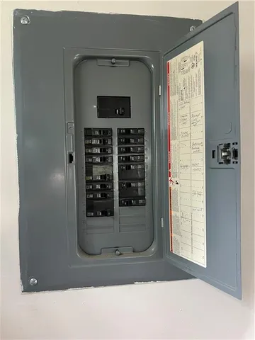 $97,500 | 401 East Main Street, Stanberry, MO 64489