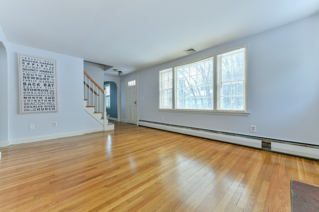 198 Vincent Road Dedham, MA 02026 - Photo 10 of 25 Gallery Image 10