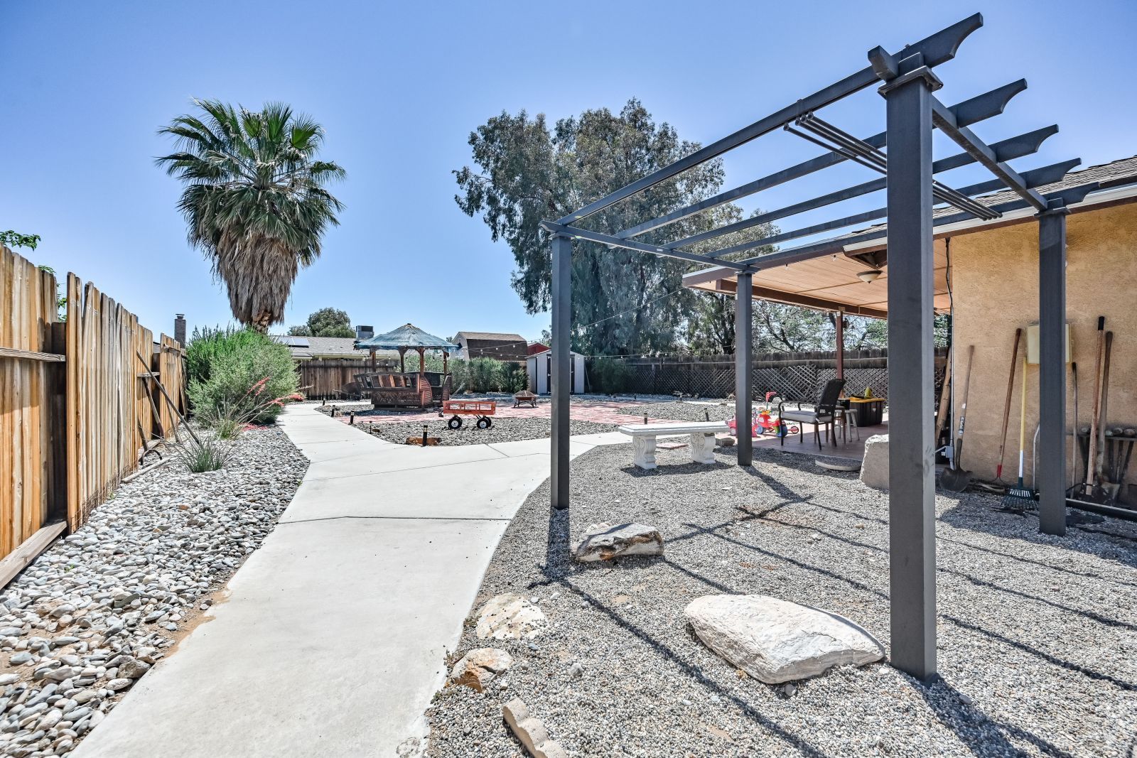 420 South Gateway Boulevard Ridgecrest, CA 93555 - Photo 29 of 32