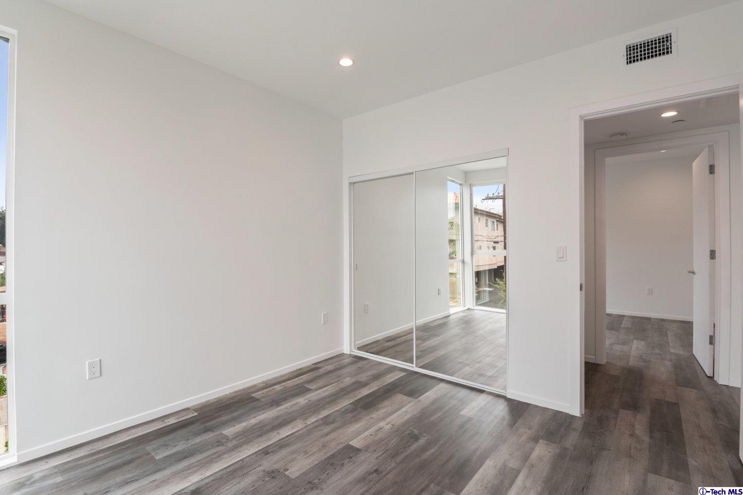 7064 Greeley Street, Unit 202 Tujunga, CA 91042 - Photo 36 of 45