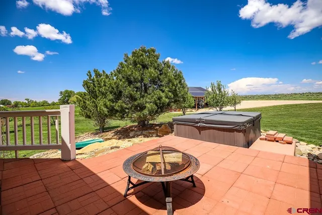 a outdoor view with a sitting space