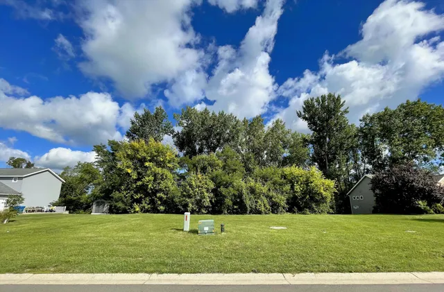 $100,000 | 349 Creekside Drive, Coopersville, MI 49404