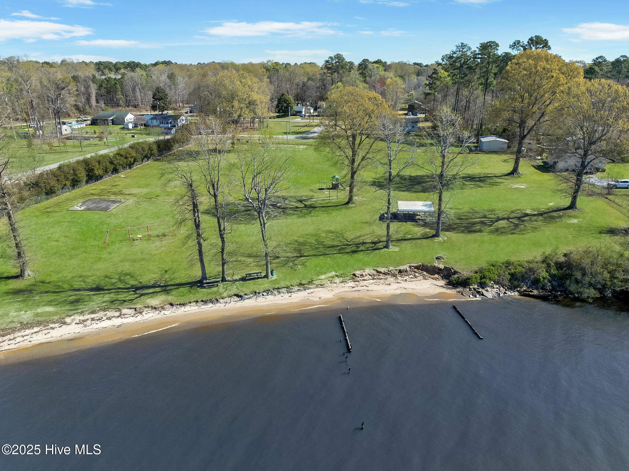 618 Soundside Road Edenton, NC 27932 - Photo 3 of 3 Community Park & Beach