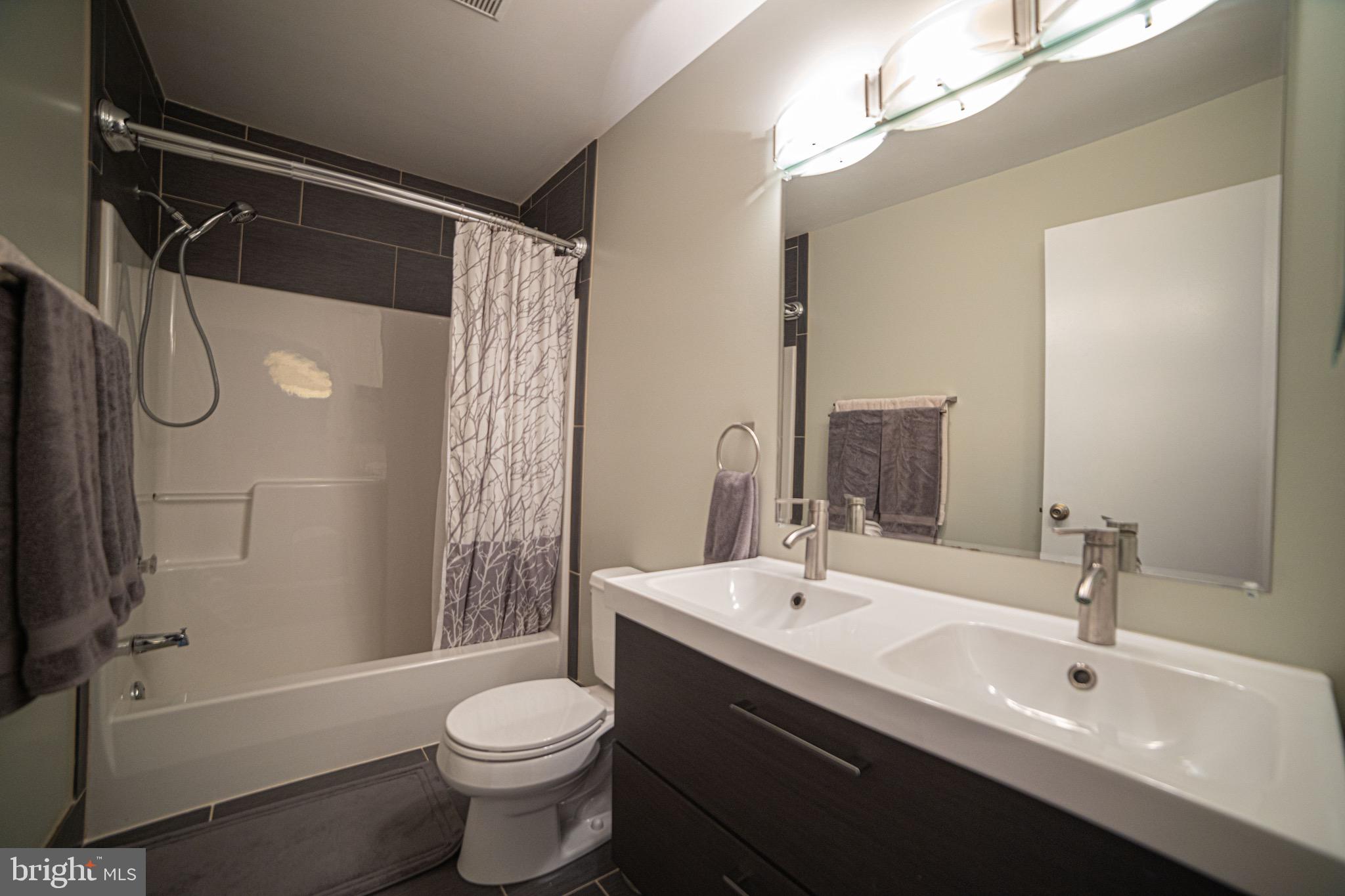 156 Marie Circle Aston, PA 19014 - Photo 22 of 27