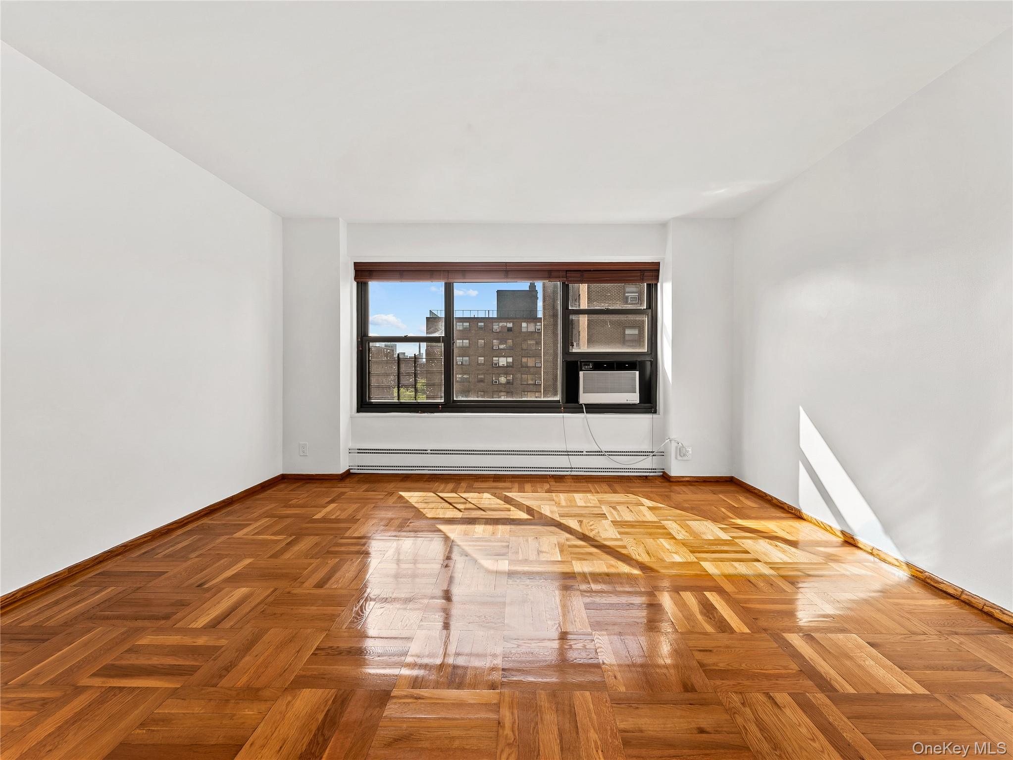 21-66 33rd Road, Unit 11B Queens, NY 11106 - Photo 5 of 20