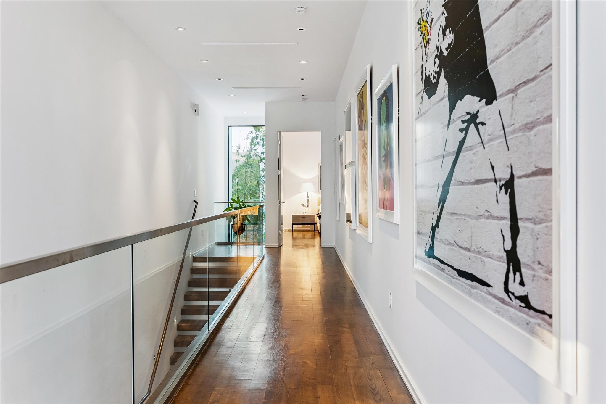 1527 Indiana Street Houston, TX 77006 - Photo 16 of 30 Second floor - hallway gallery.