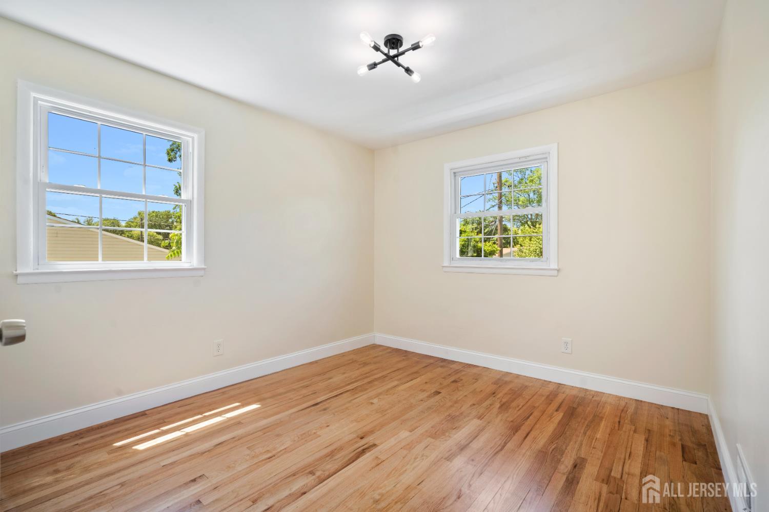55 Ferris Road Edison, NJ 08817 - Photo 20 of 43