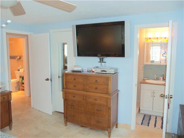 484 Northeast 33rd Street Boca Raton, FL 33431 - Photo 16 of 25 Additional Photo