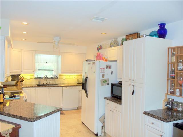 484 Northeast 33rd Street Boca Raton, FL 33431 - Photo 8 of 25 Additional Photo