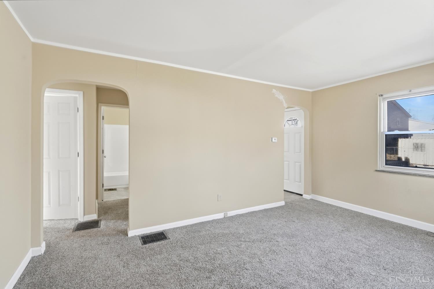 1251 8 Mile Road Cincinnati, OH 45255 - Photo 5 of 39