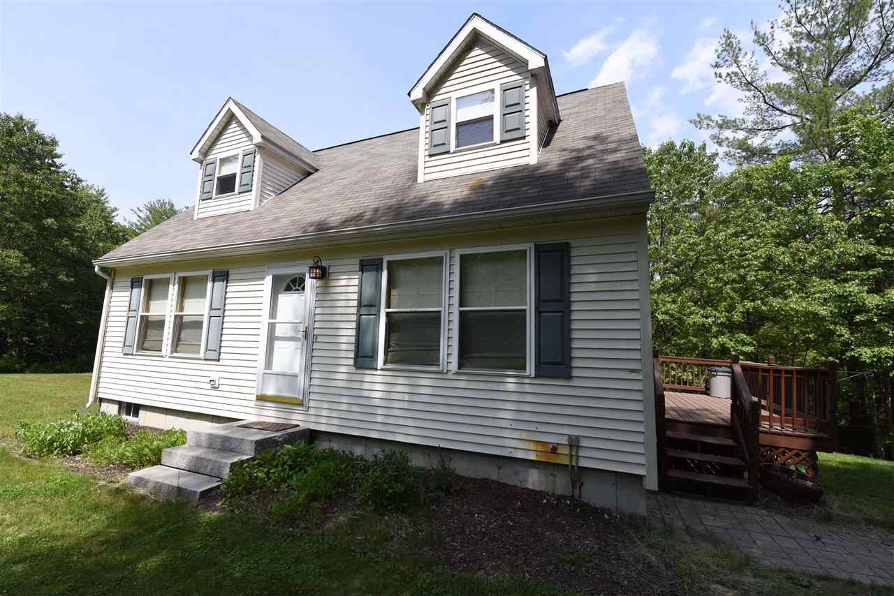 18 Snow Pond Road Concord, NH 03301 - Photo 2 of 33