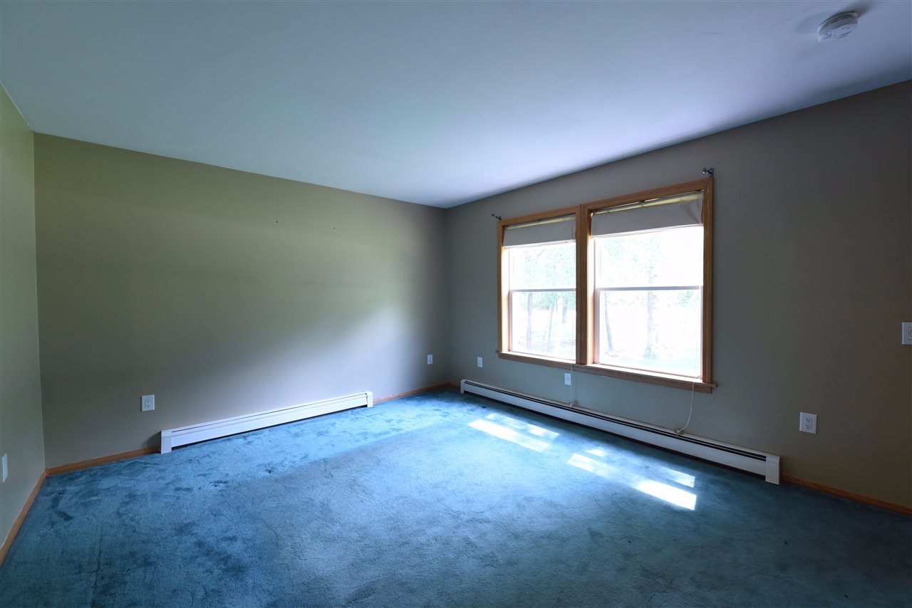 18 Snow Pond Road Concord, NH 03301 - Photo 11 of 33