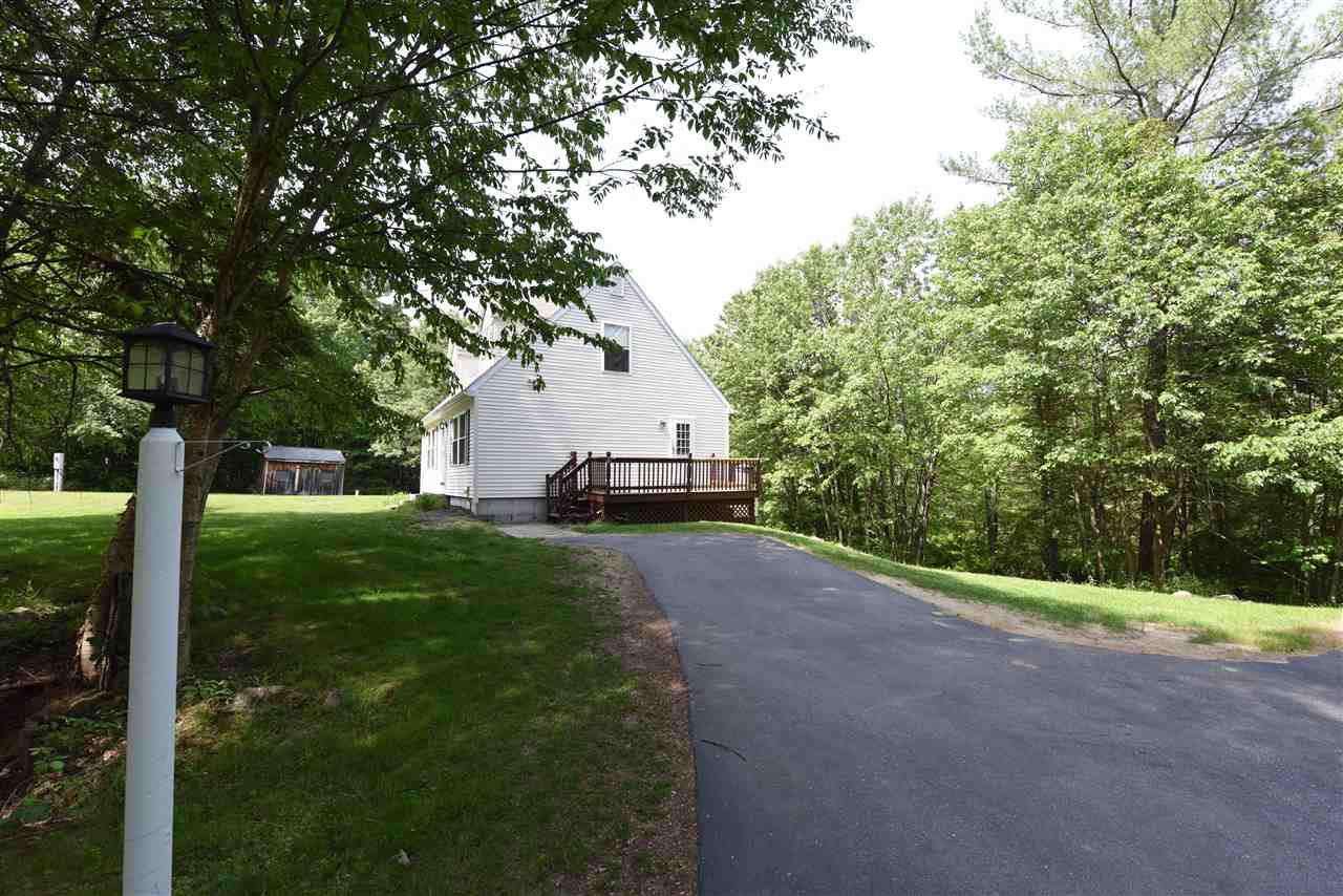 18 Snow Pond Road Concord, NH 03301 - Photo 4 of 33