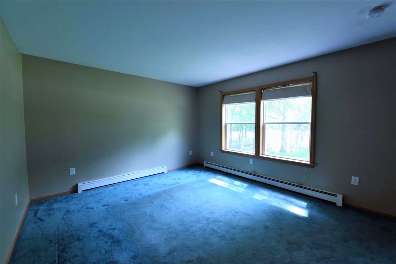 18 Snow Pond Road Concord, NH 03301 - Photo 10 of 33
