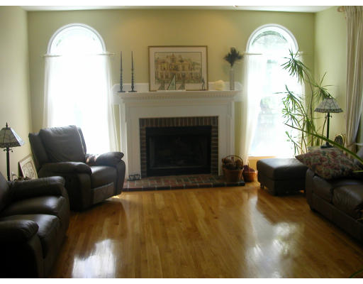 50 Firebrick Road Sharon, MA 02067 - Photo 4 of 13 Gallery Image 4