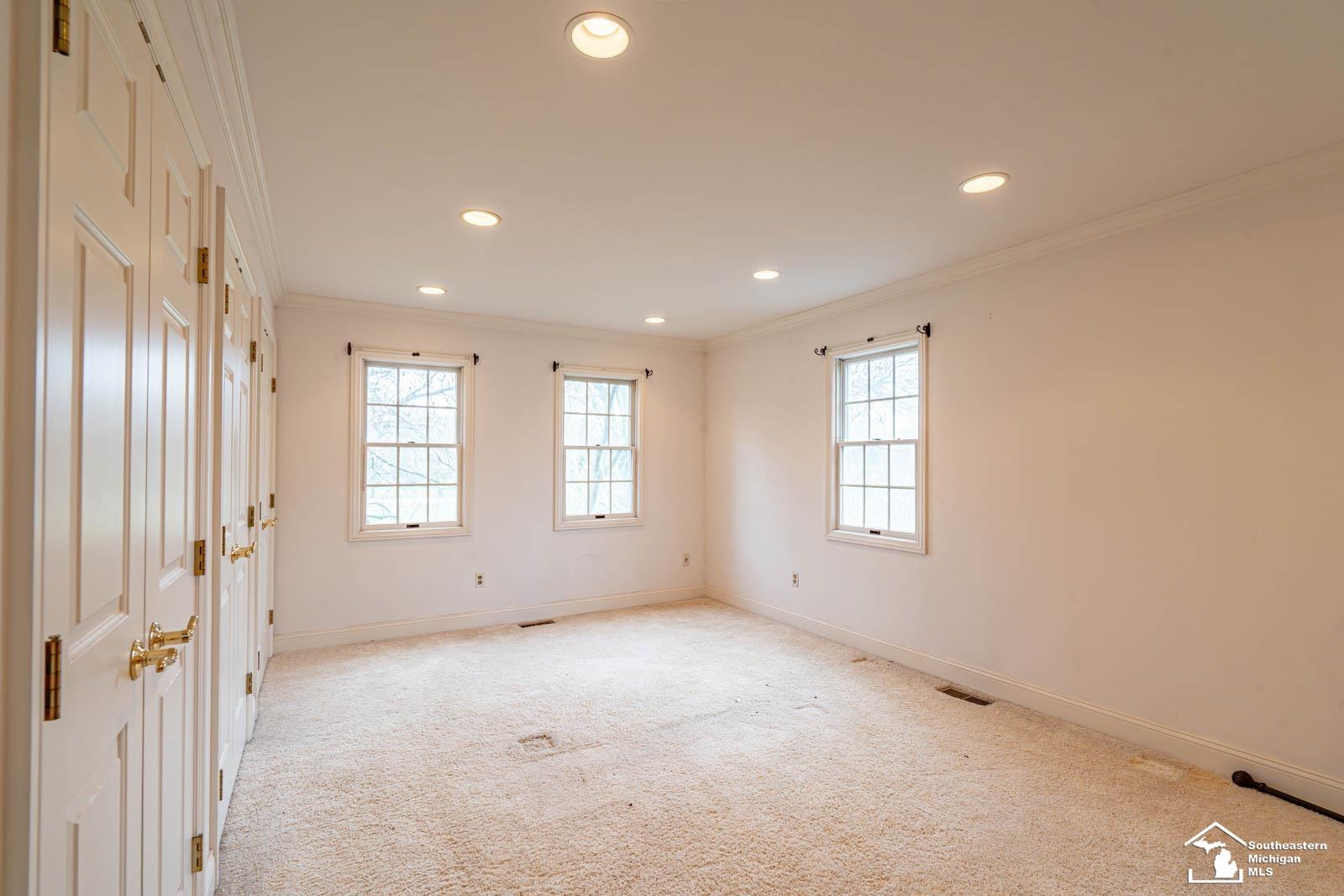 11763 Grafton Road Carleton, MI 48117 - Photo 18 of 38