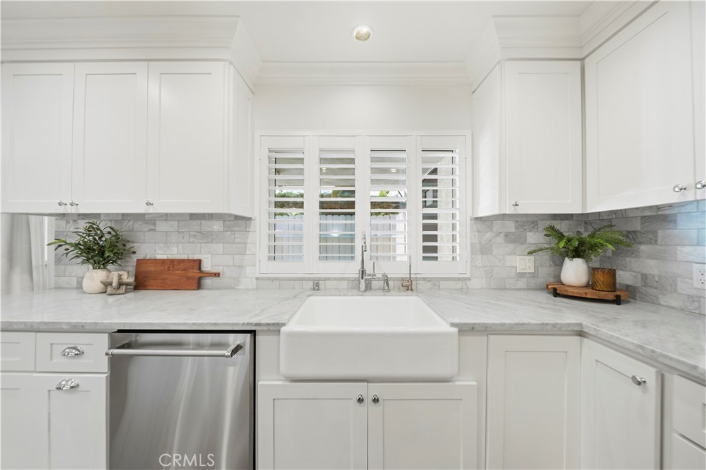 1429 Valley View Road, Unit 18 Glendale, CA 91202 - Photo 17 of 52 Gallery Image 17