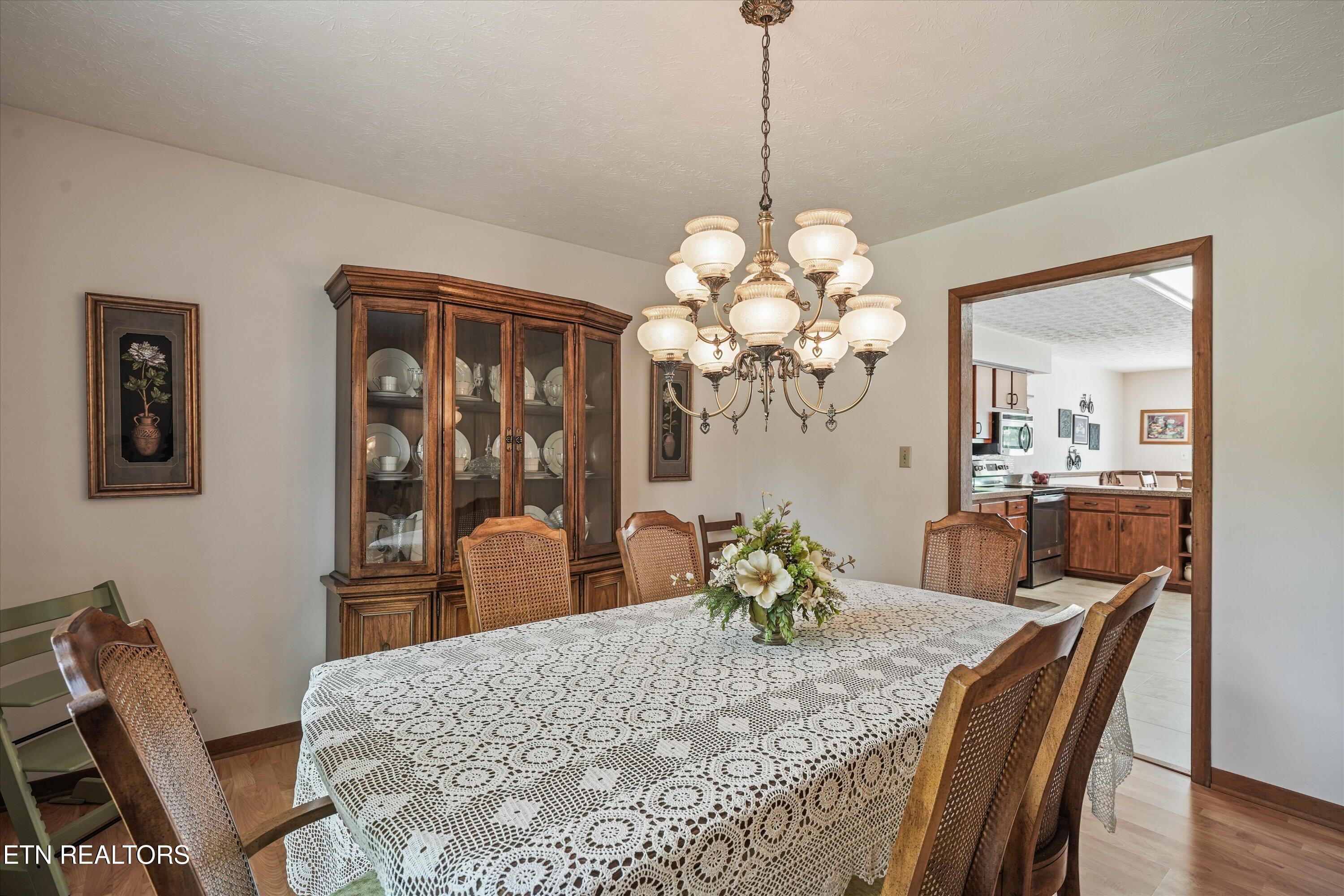 8120 Bell Road Knoxville, TN 37938 - Photo 15 of 44 Formal Dining