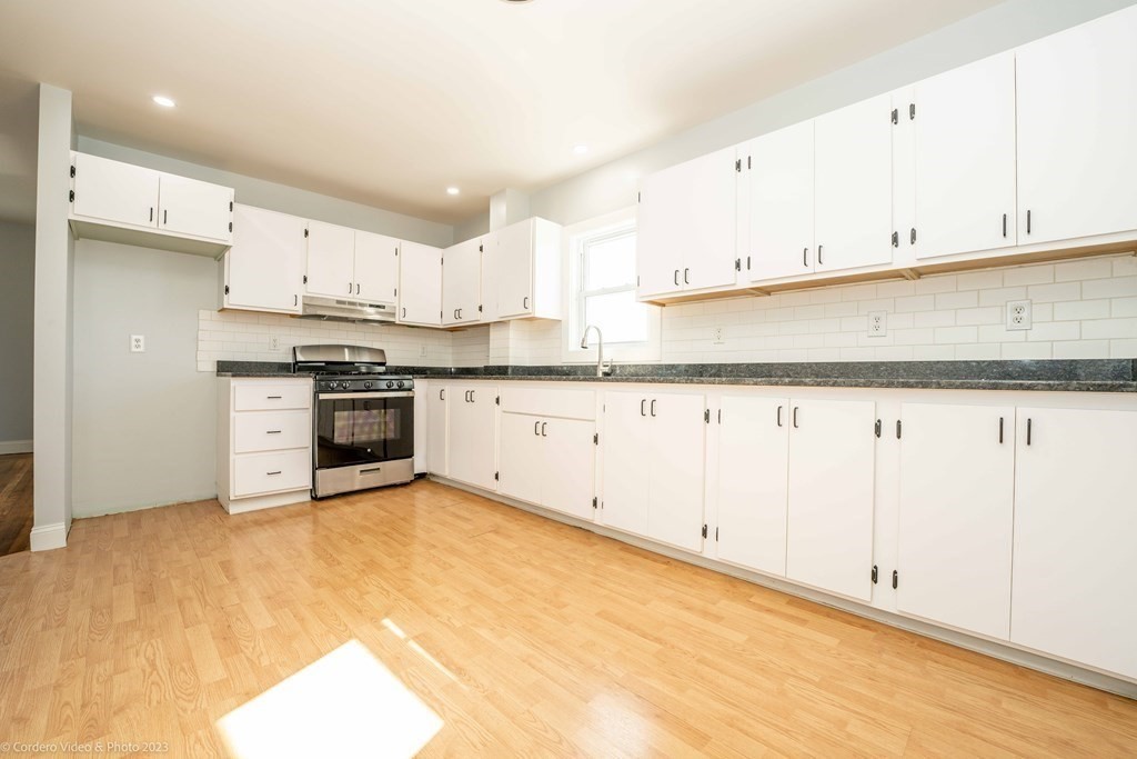 406 Main Street Fairhaven, MA 02719 - Photo 22 of 41