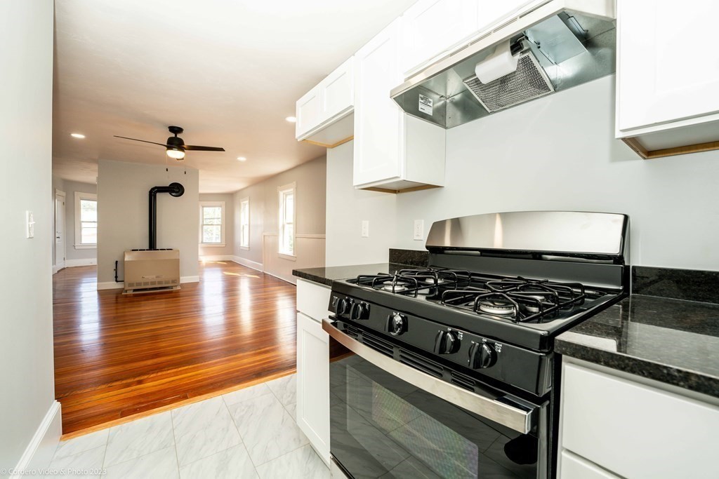 406 Main Street Fairhaven, MA 02719 - Photo 4 of 41