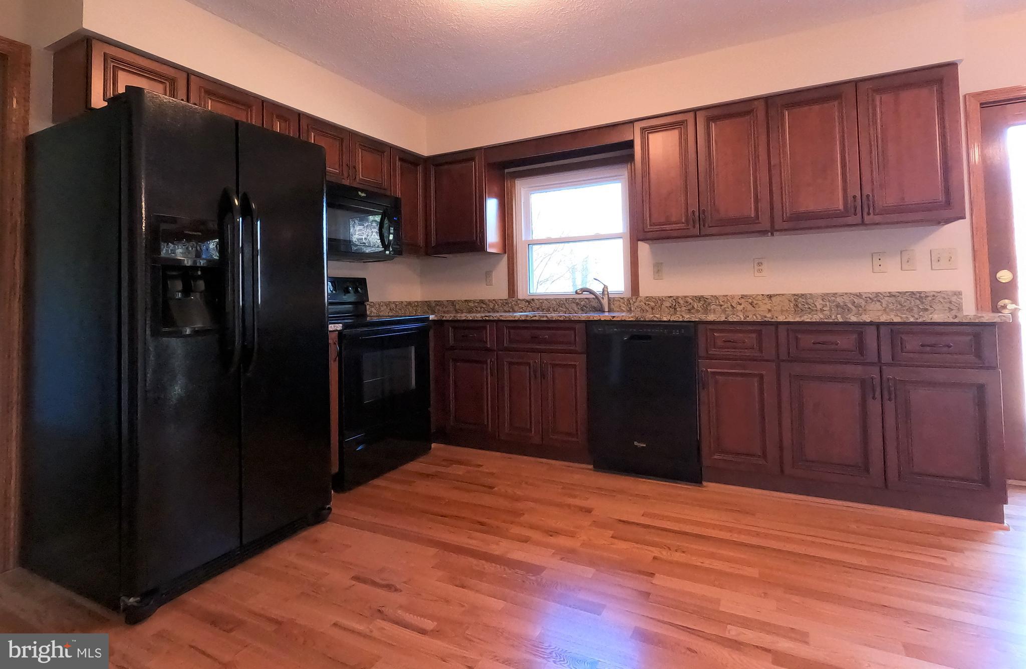 2817 Fennel Road Edgewater, MD 21037 - Photo 5 of 27 Gallery Image 5