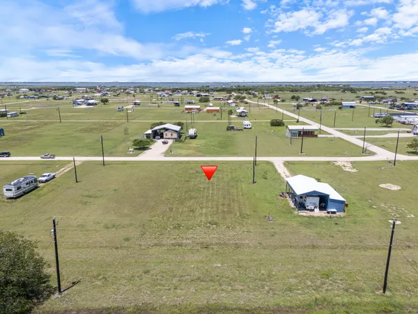 $30,000 | 24 Eel Court, Palacios, TX 77465