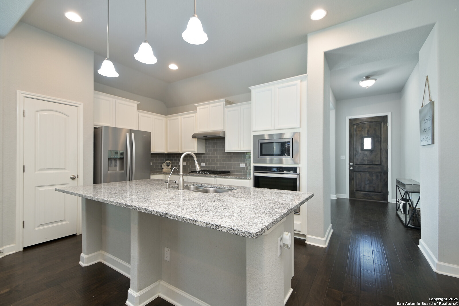 5013 Arrow Ridge Schertz, TX 78124 - Photo 9 of 25
