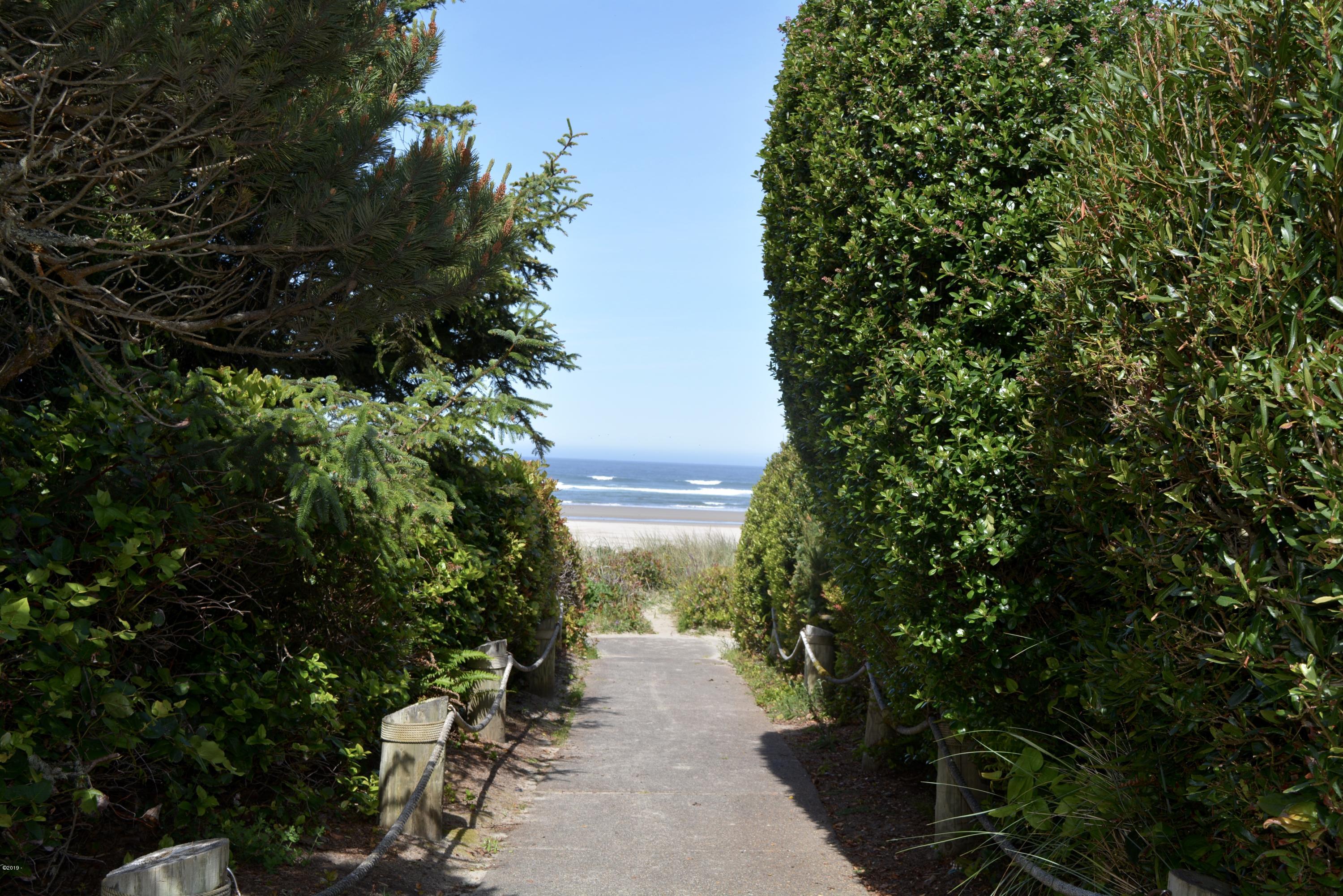 145 Southwest 61 Street Newport, OR 97366 - Photo 23 of 33 Beach Access
