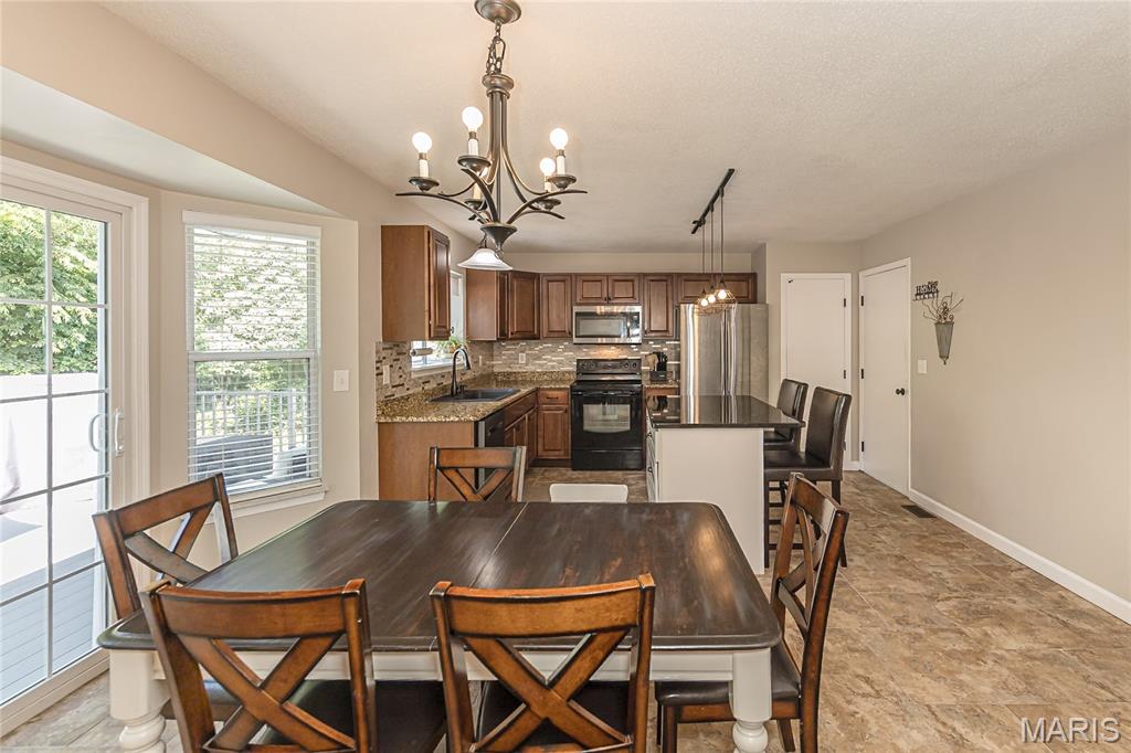 2829 Royallvalley Way O'Fallon, MO 63368 - Photo 10 of 43