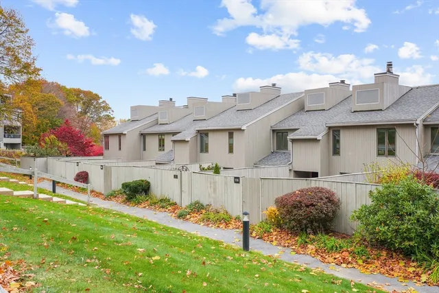 $4,400 | 115 Mill Pond, Unit 115, North Andover, MA 01845