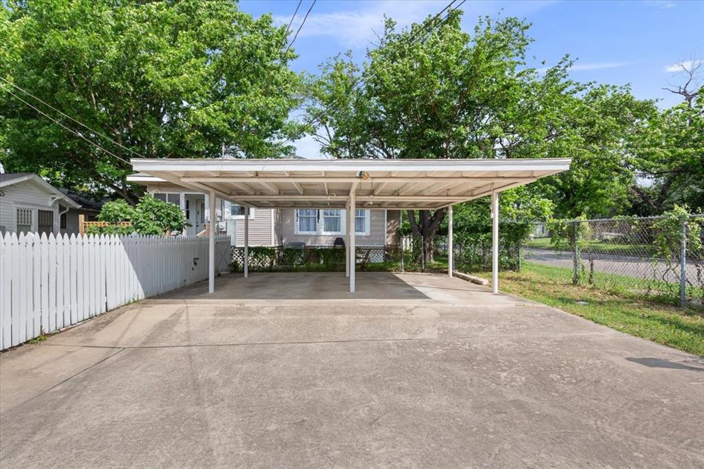 2600 Colcord Avenue Waco, TX 76707 - Photo 31 of 37 a view of a house with backyard and sitting area
