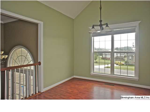 285 Maple Crest Odenville, AL 35120 - Photo 4 of 32