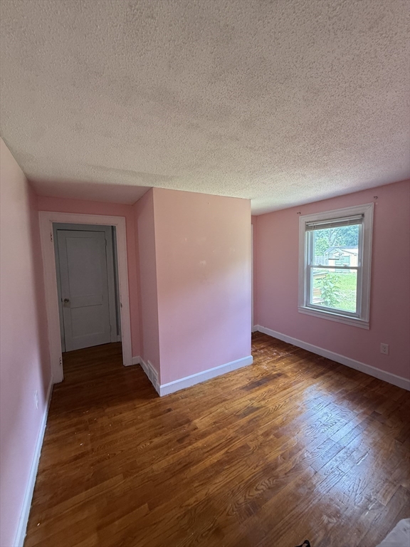 76 Nelson Circle West Springfield, MA 01089 - Photo 13 of 19