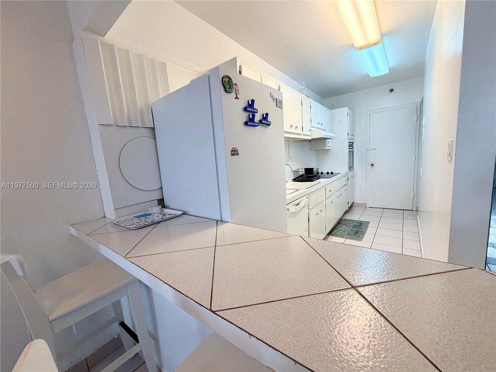 100 Lincoln Road, Unit 304 Miami Beach, FL 33139 - Photo 5 of 10 Photo 5