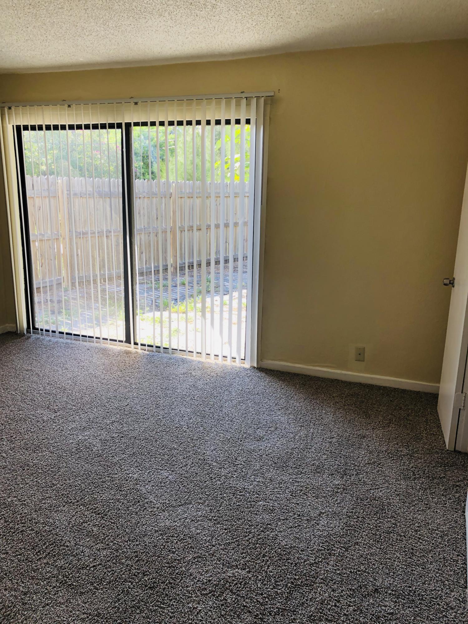 326 Kingsbridge Street Boca Raton, FL 33487 - Photo 8 of 16 IMG_9383 2