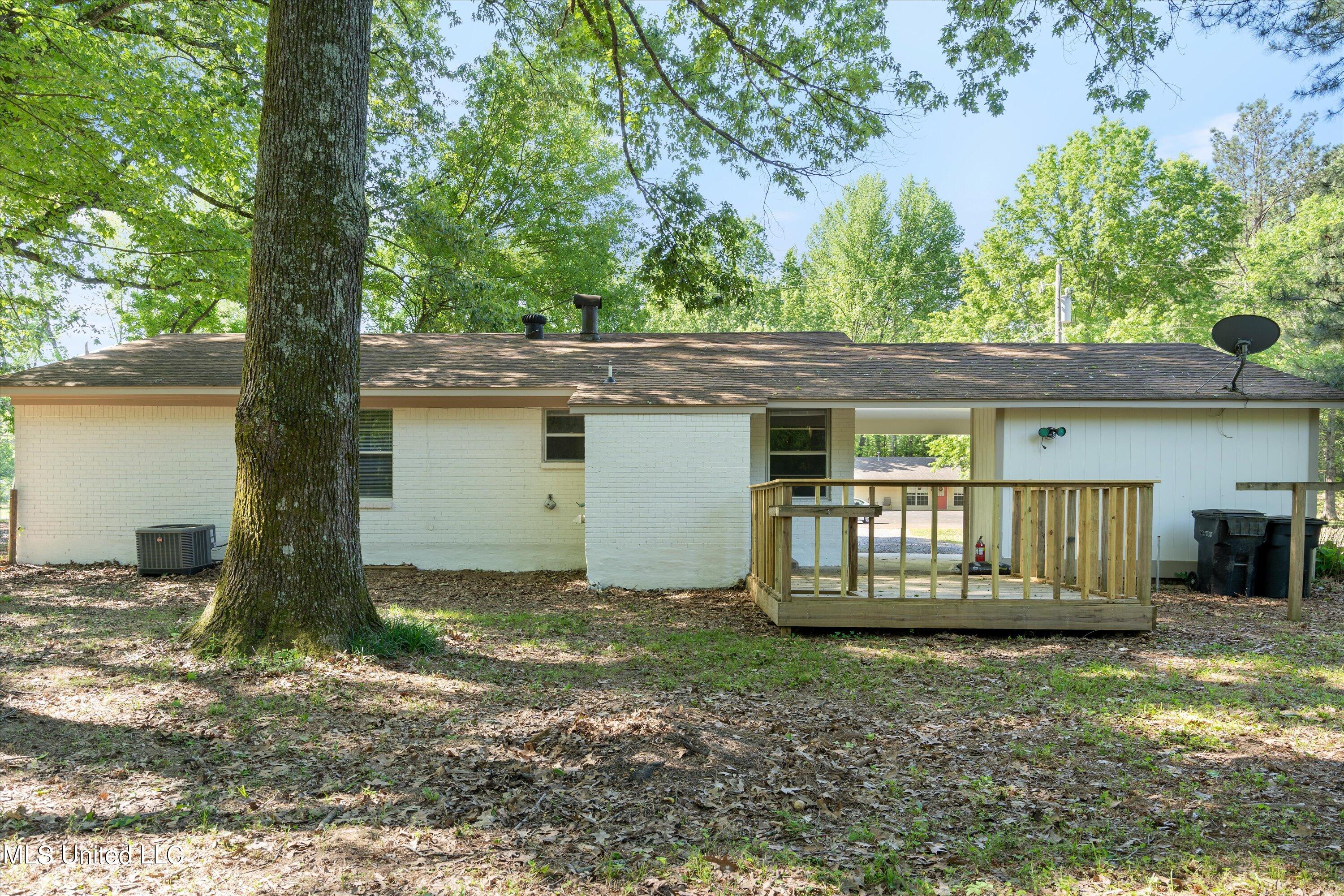258 Crestfield Road Coldwater, MS 38618 - Photo 27 of 31 29-DSC1471