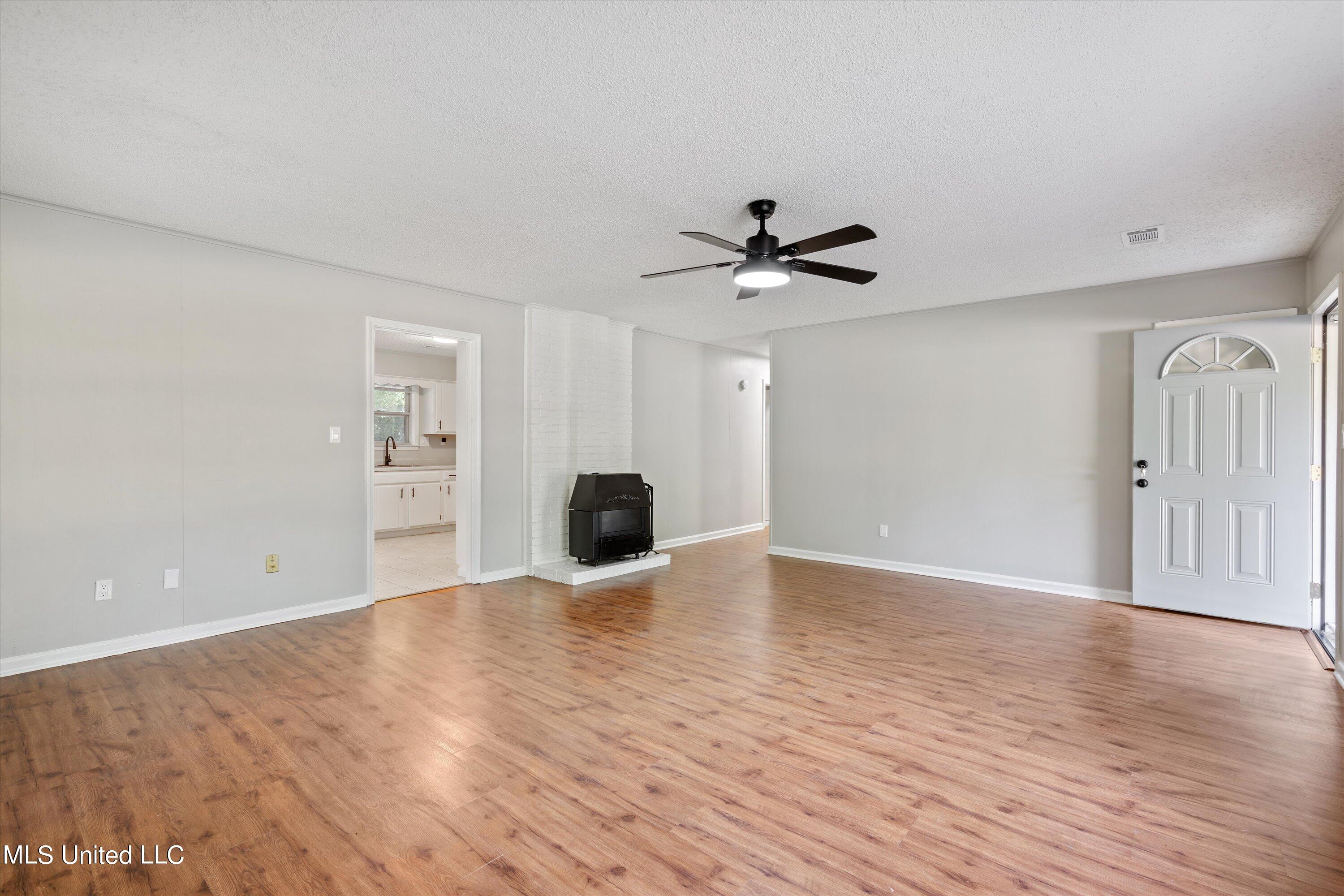258 Crestfield Road Coldwater, MS 38618 - Photo 7 of 31 07-DSC1326