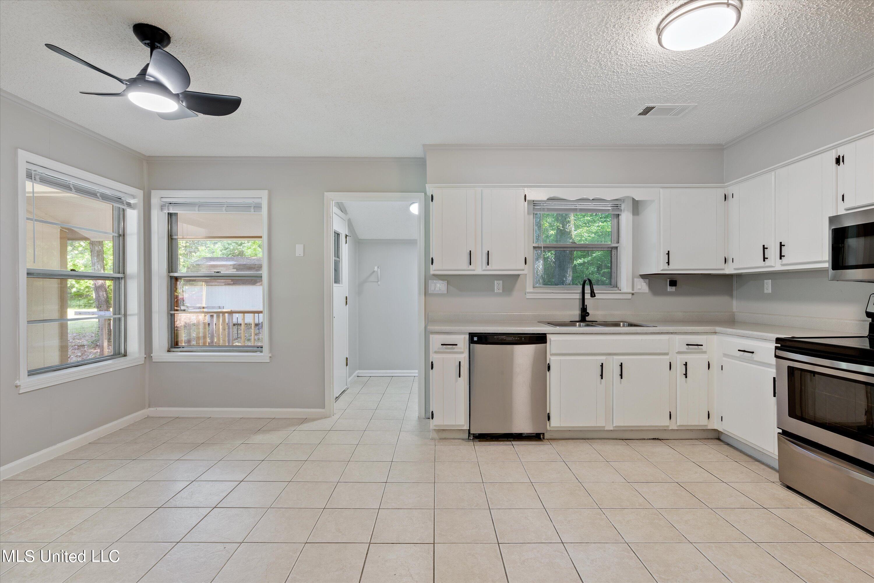 258 Crestfield Road Coldwater, MS 38618 - Photo 10 of 31 09-DSC1341