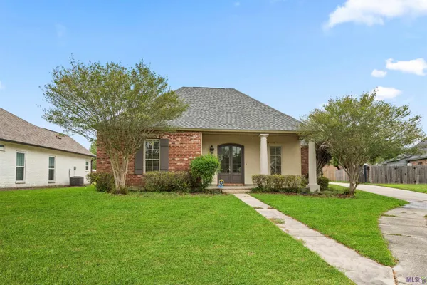 $2,500 | 10749 Hillwood Avenue, Baton Rouge, LA 70810