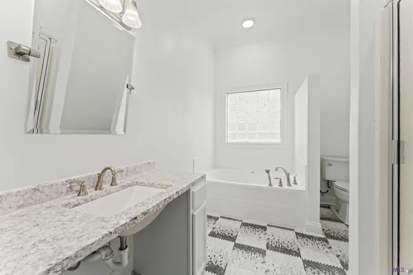 $2,500 | 10749 Hillwood Avenue, Baton Rouge, LA 70810