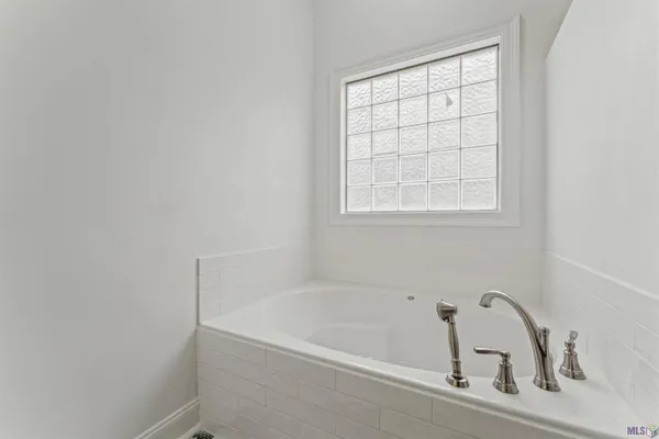 $2,500 | 10749 Hillwood Avenue, Baton Rouge, LA 70810